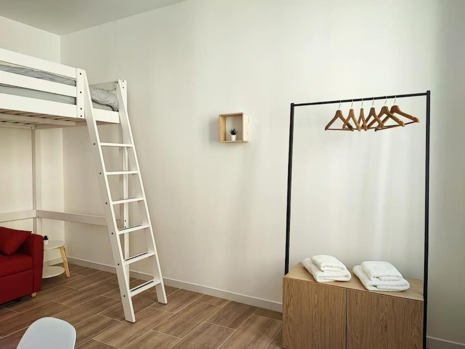 Escale Entre Cite Et Bastide Clim Wifi Smart Tv Apartment Carcassonne Exterior photo